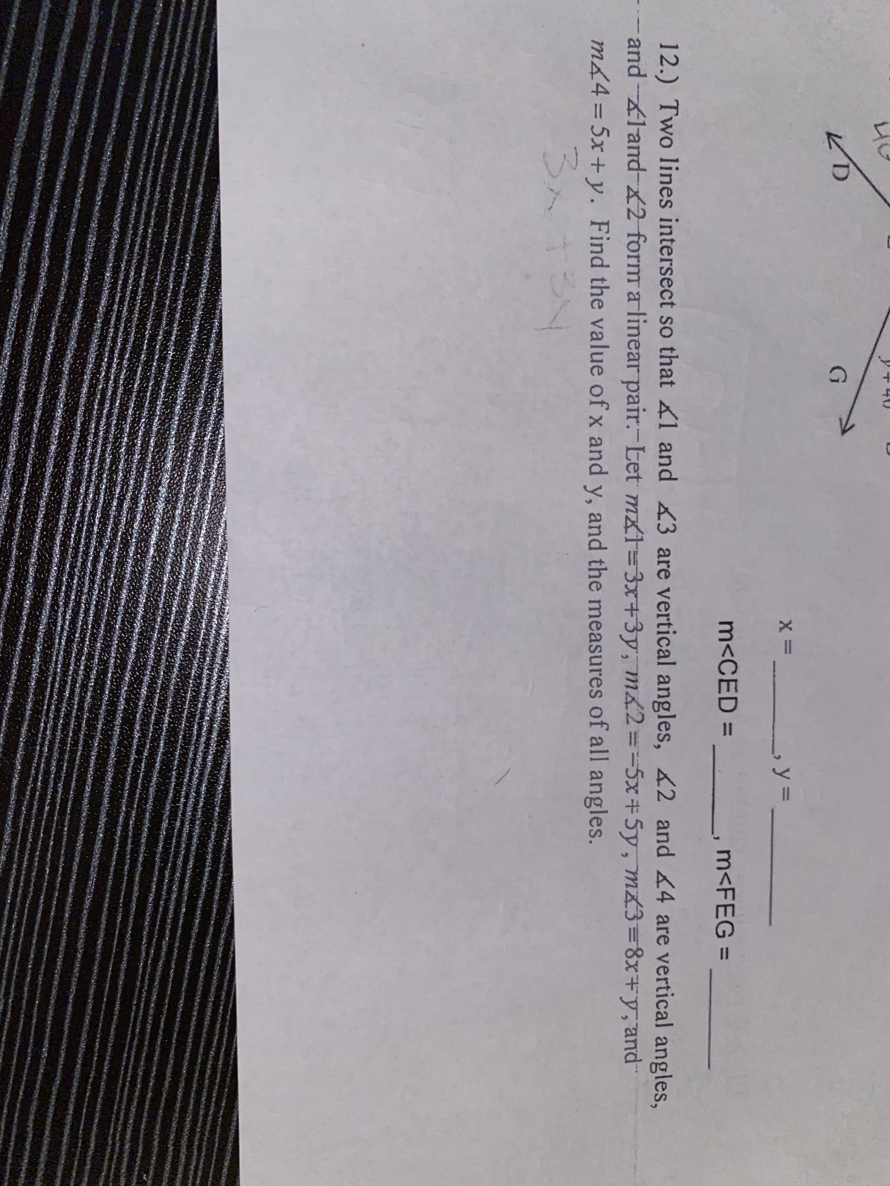 wo lines intersect so that 1 and
Eland 2 form a linear pair.-Let
= 5x+y. Find the value of x and y
