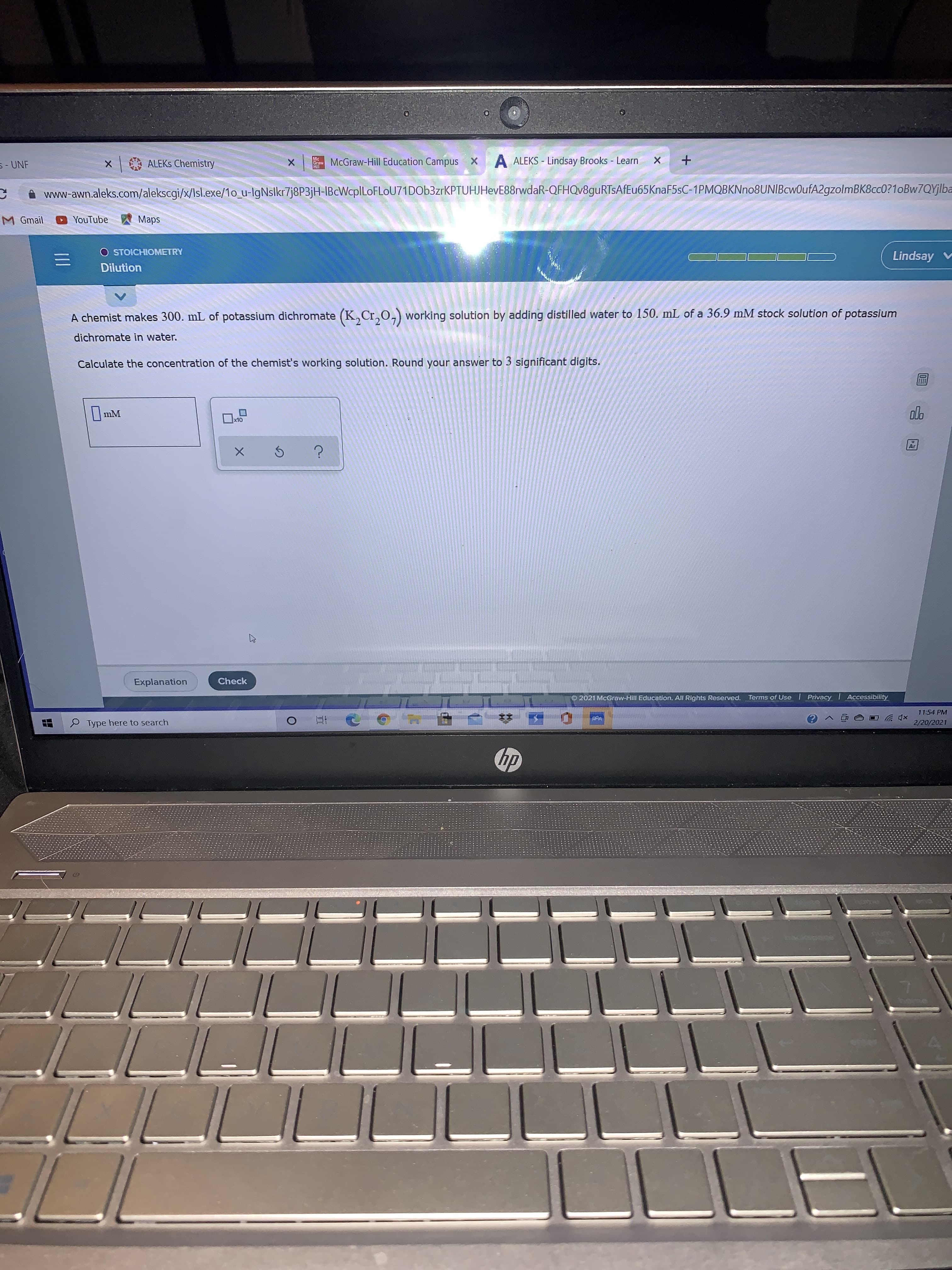 A chemist makes 300. mL of potassium dichromate (K,Cr,0,) working solution by adding distilled water to 150. mL of a 36.9 mM stock solution of potassium
dichromate in water.
Calculate the concentration of the chemist's working solution. Round your answer to 3 significant digits.
O mM
x10
