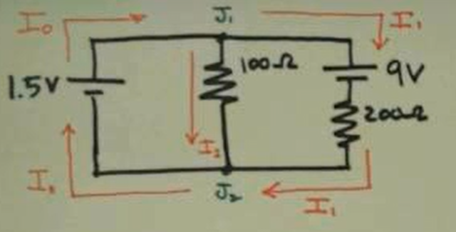 Io
1002
1.5V
qv
2002
I,
