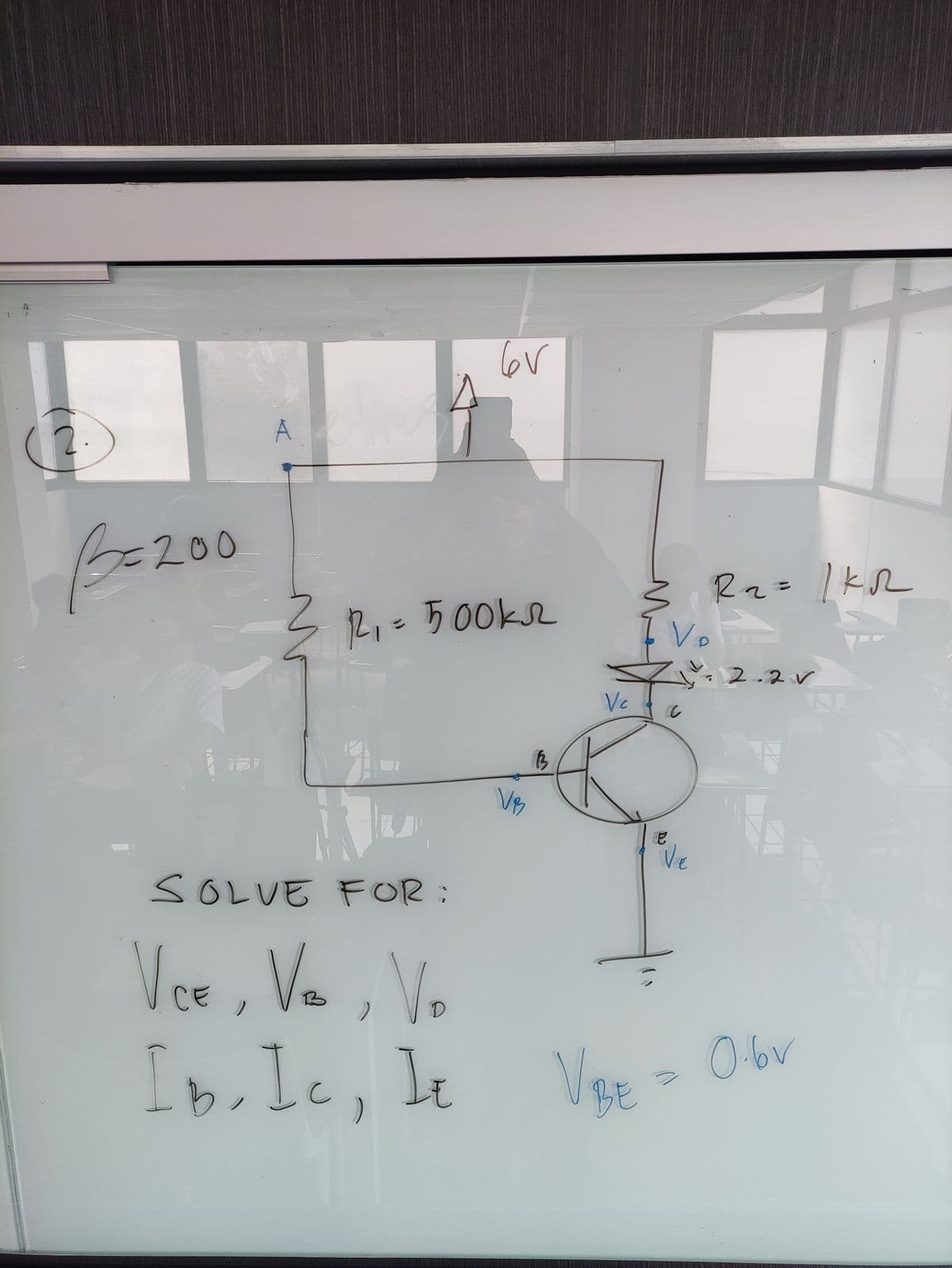 my
Box
200
A
2₁= 500kr
Ju
SOLVE FOR:
VCE, V₁, V₂
D
6V
Ib, Ic, It
B
с
LE
VM
B
Vc
e
/D
C
Ve
Ra
R₂ = 1KR
кл
2.2V
VBE 0-6V